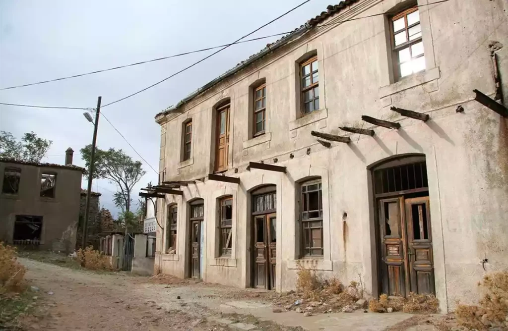 Ayvalık Cunda Assos Şeytansofrası Bozcaada Gökçeada Turu / 2 Gece Otel Konaklamalı