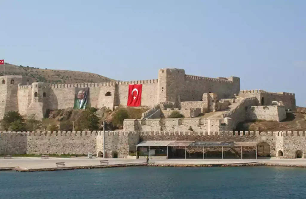Ayvalık Cunda Assos Şeytansofrası Bozcaada Gökçeada Turu / 2 Gece Otel Konaklamalı