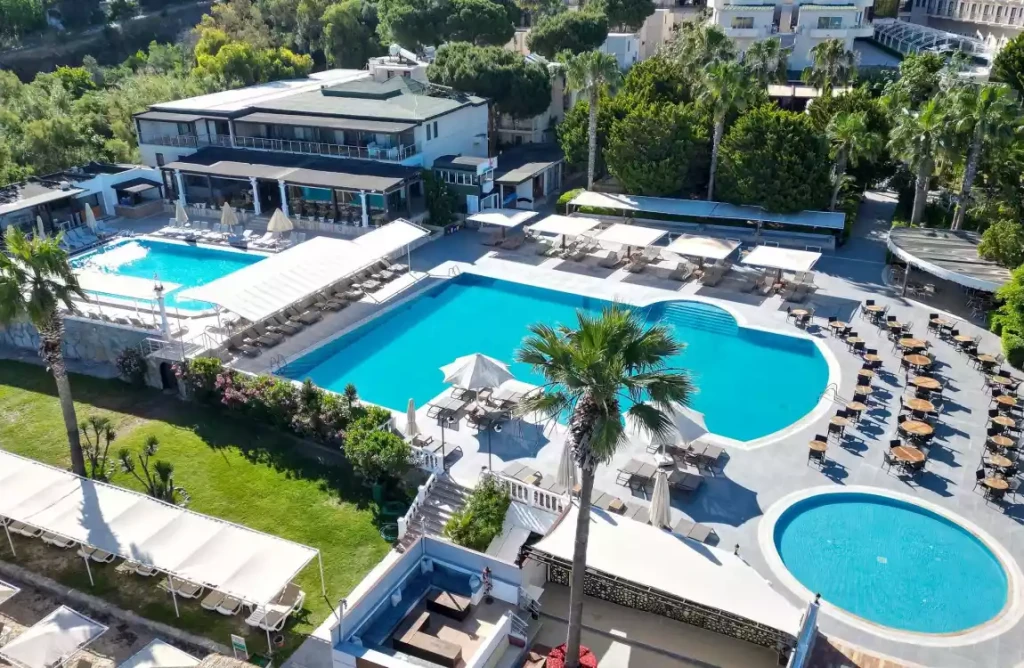 Golden Age Yalıkavak Bodrum | 3 Gece Otel Konaklamalı | İstanbul , Bursa Ve İzmir Hareketli