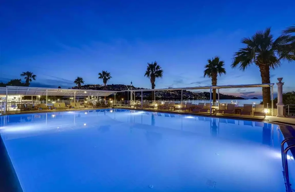 Golden Age Yalıkavak Bodrum | 4 Gece Otel Konaklamalı | İstanbul , Bursa Ve İzmir Hareketli