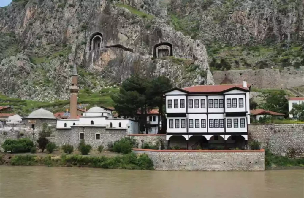Amasra Safranbolu Kastamonu Sinop Samsun Amasya Turu 2 Gece Otel Konaklamalı