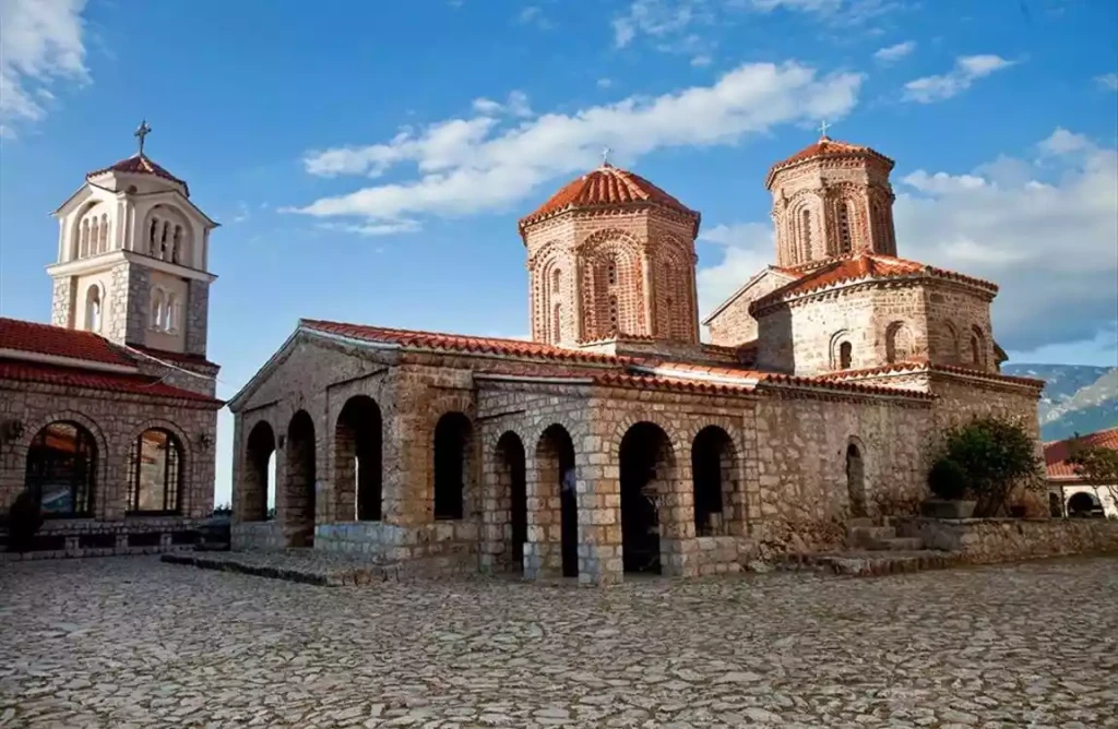 Vizesiz Uçaklı Balkan Masalı Turu (Ekstra Turlar Dahil) Üsküp Gidiş - Üsküp Dönüş 7 Gece Konaklamalı