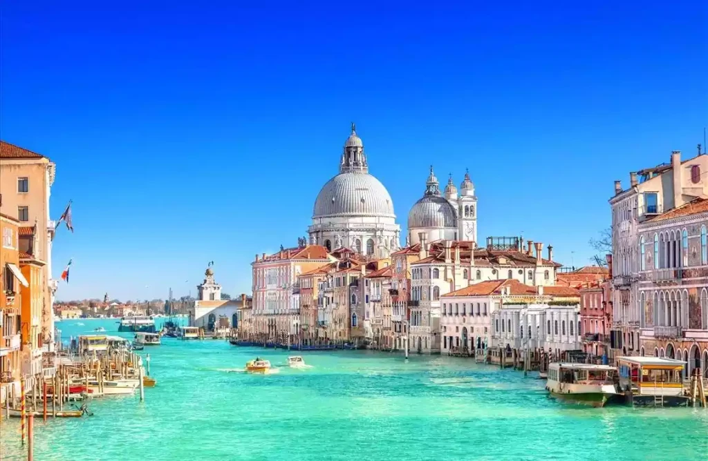 Büyük İtalya Turu Ajet Havayolları İle 5 Gece 6 Gün (Bergamo–Roma)