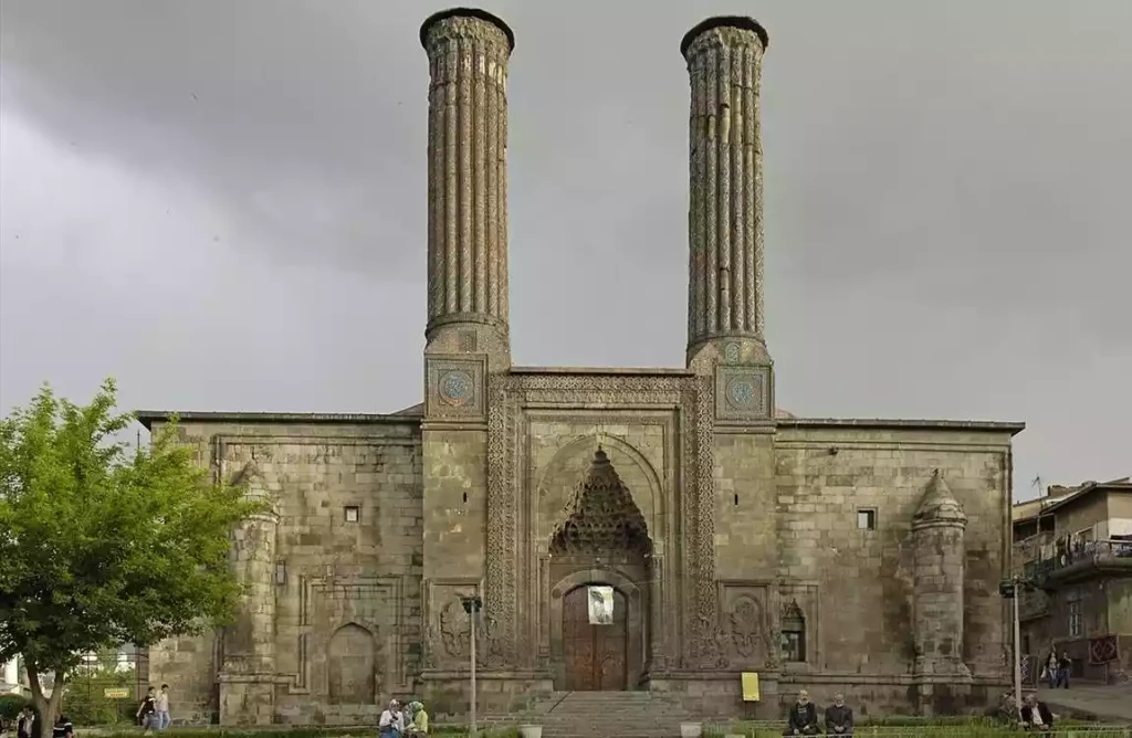 İkonik Erzurum Kars Ve Gürcistan Tiflis Batum Turu 4 Gece Konaklamalı Uçaklı İstanbul Çıkışlı