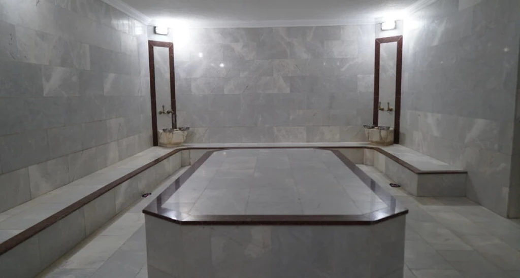 Ada Newday Resort Hotel