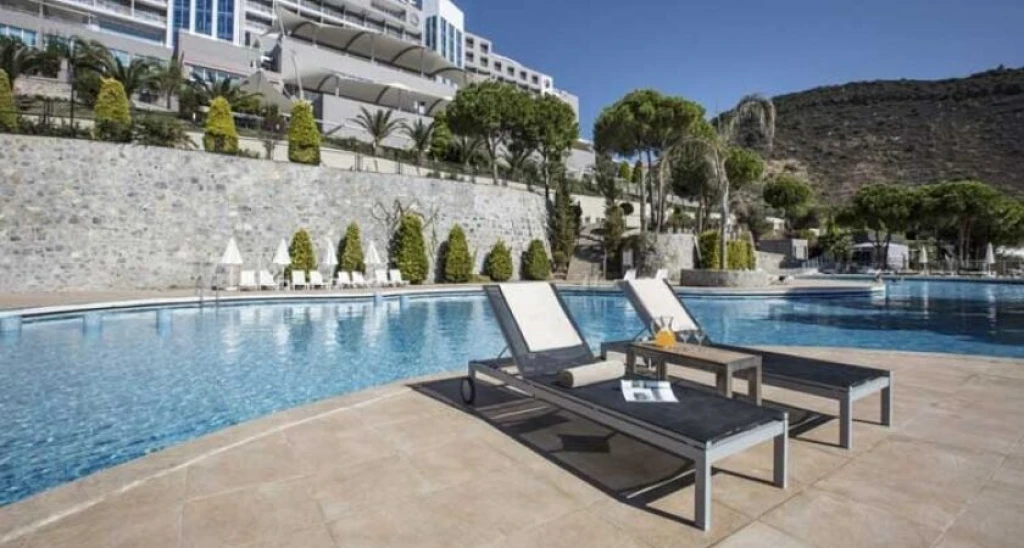 Aria Claros Beach Resort