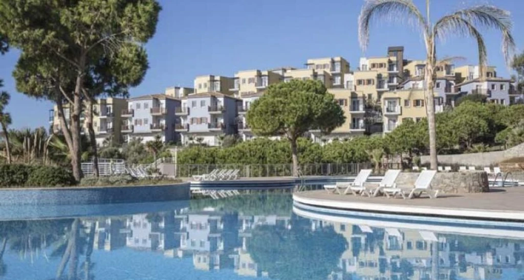 Aria Claros Beach Resort