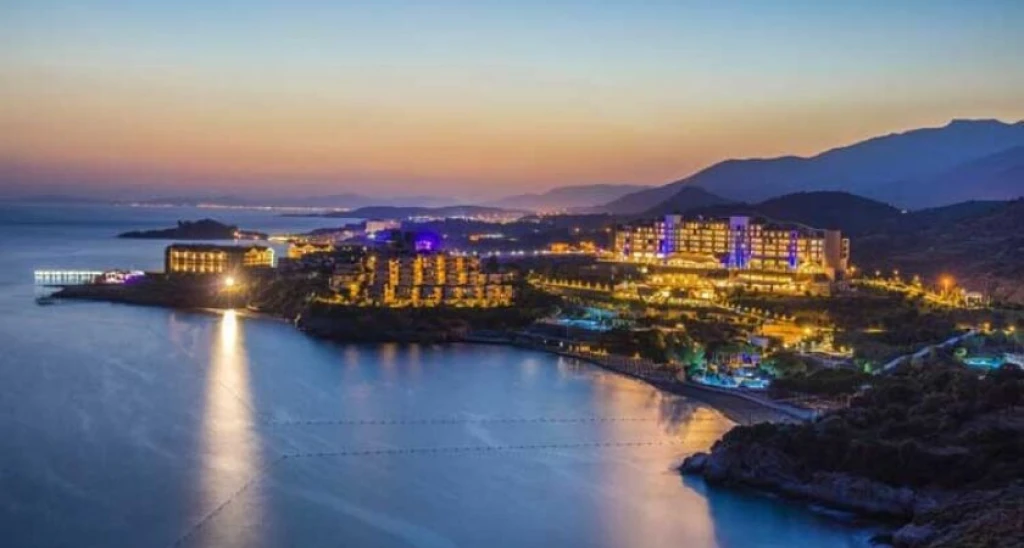 Aria Claros Beach Resort