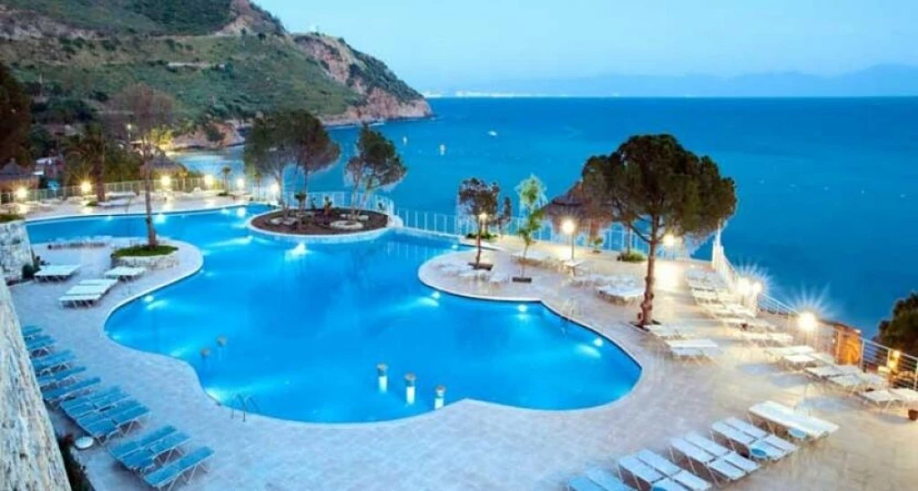 Aria Claros Beach Resort