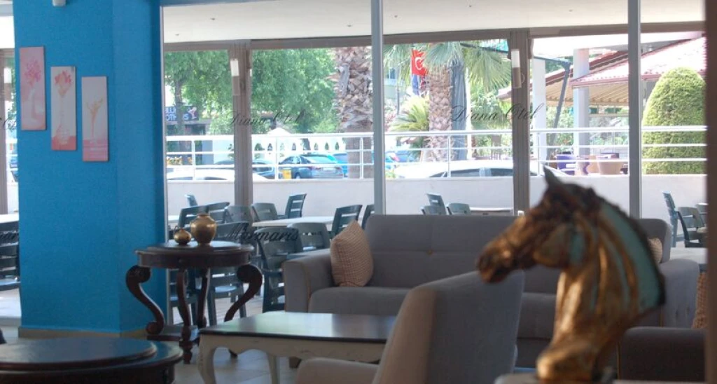 Astoria Life Hotel