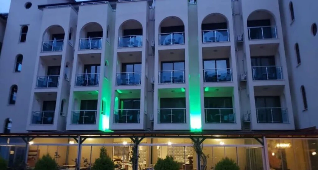 Astoria Life Hotel