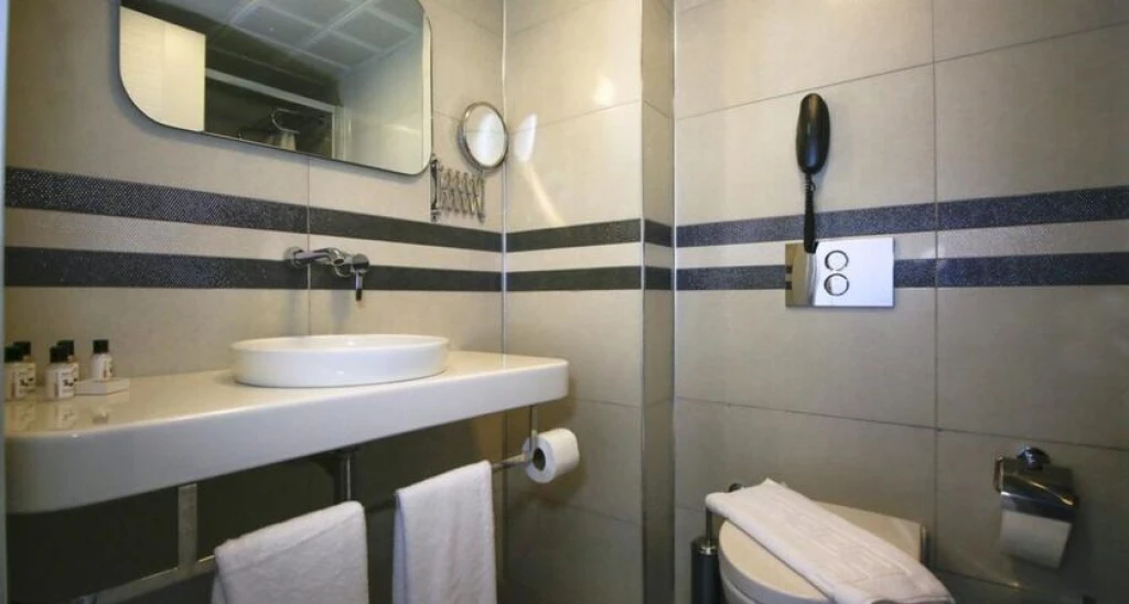 Aurasia Beah Hotel