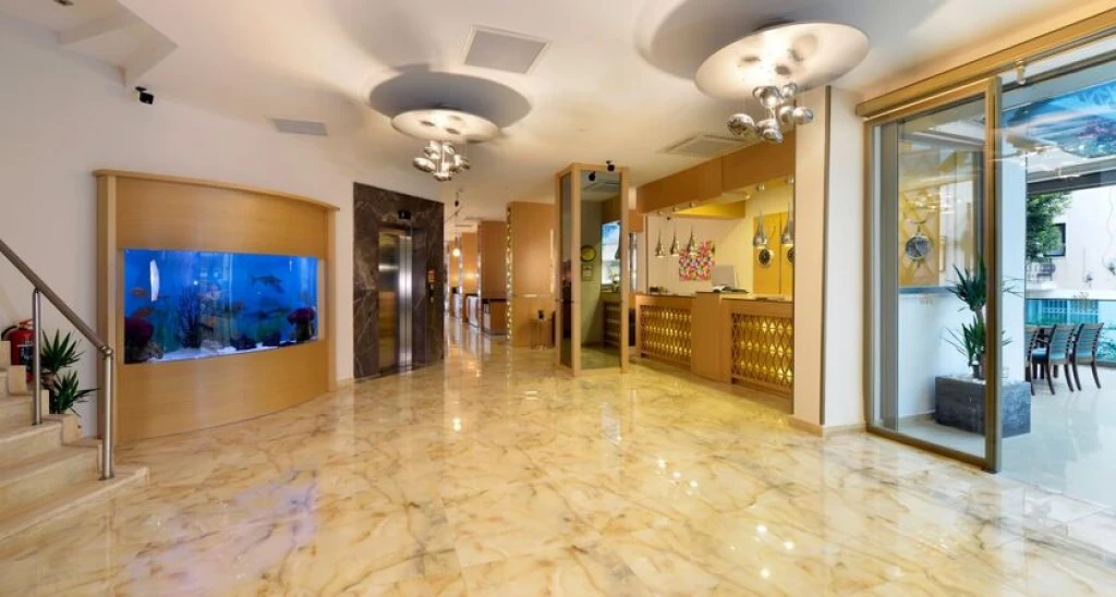 Aurasia Design Hotel