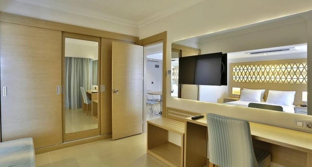 Aurasia Design Hotel
