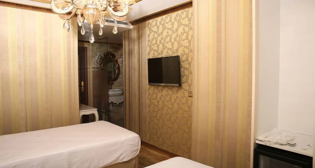 Blue Marmaray Hotel