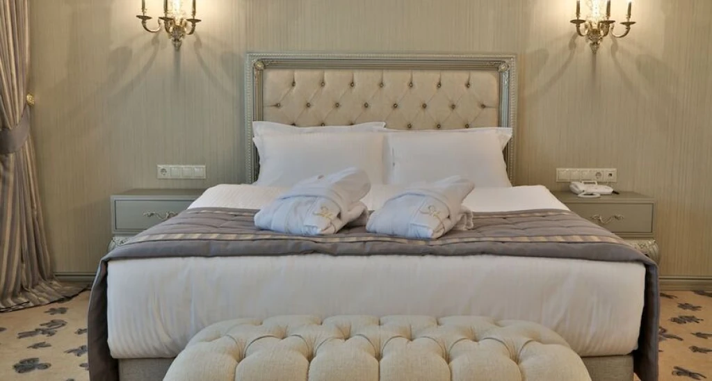 Cassiel Hotel