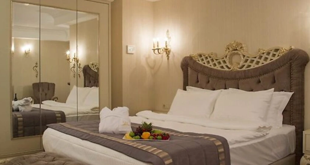 Cassiel Hotel