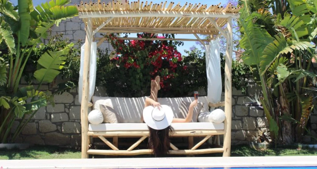 Cemal Alaçatı Hotel