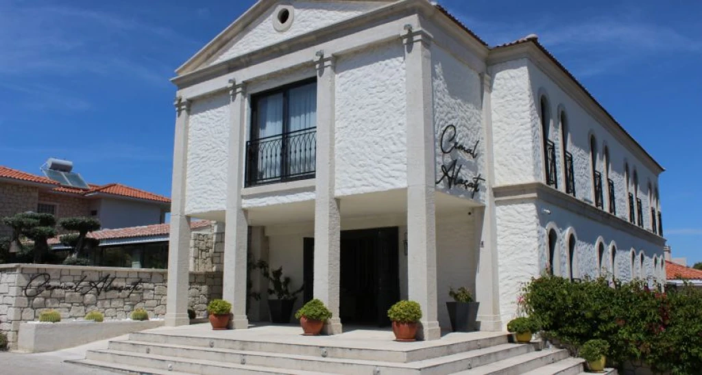 Cemal Alaçatı Hotel