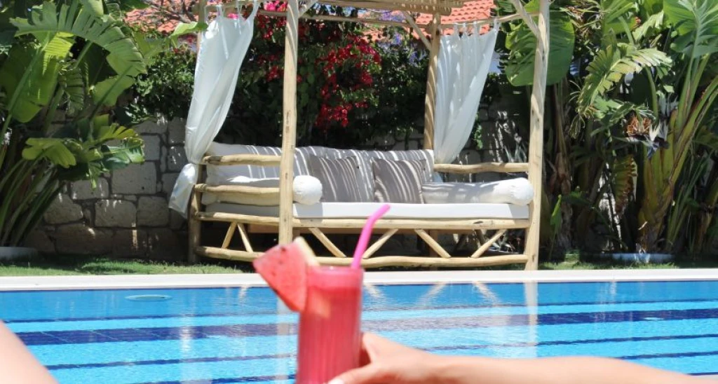 Cemal Alaçatı Hotel