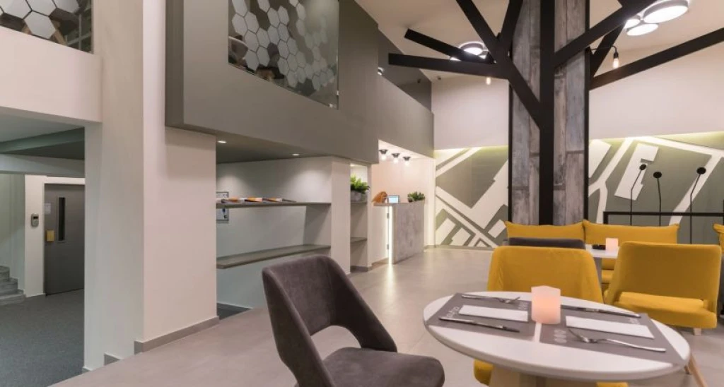 City Center Hotel