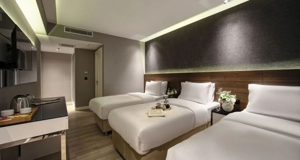 Dora Pera Hotel