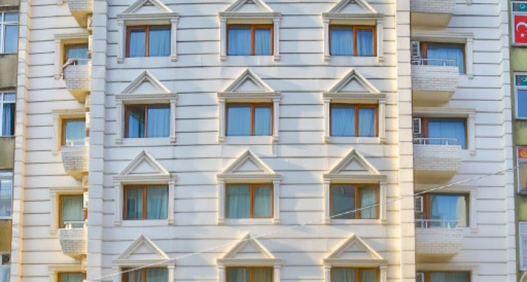 Grand Ant Hotel