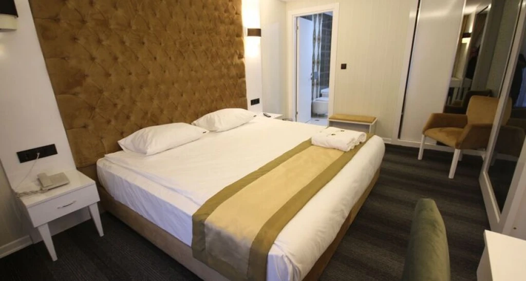 Grand Silay Hotel