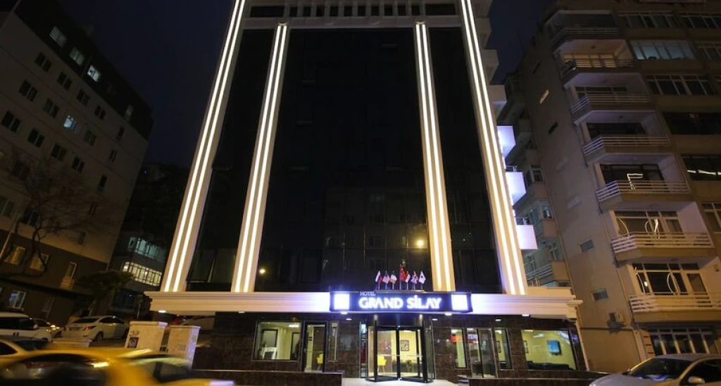 Grand Silay Hotel