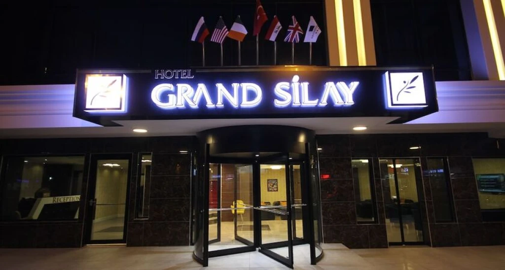 Grand Silay Hotel