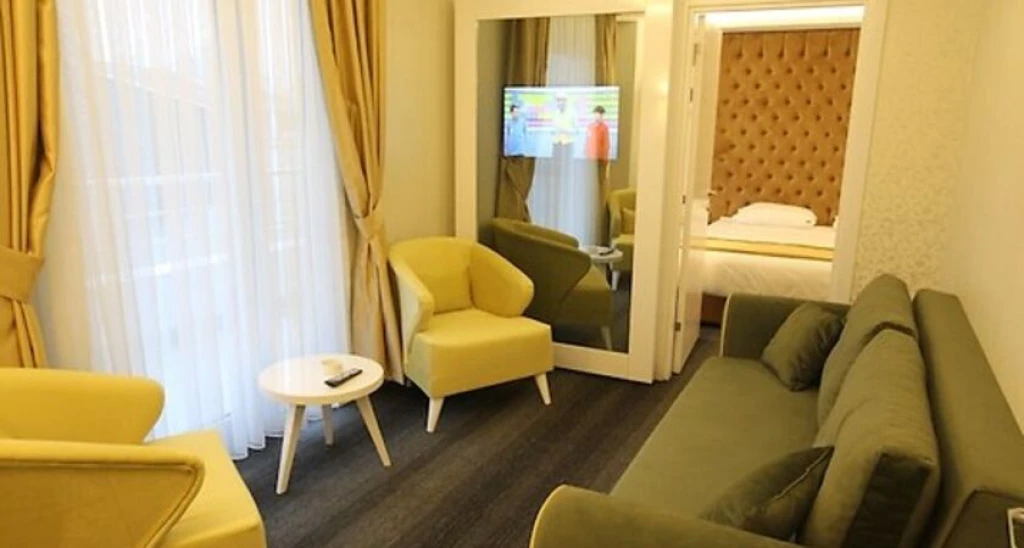 Grand Silay Hotel