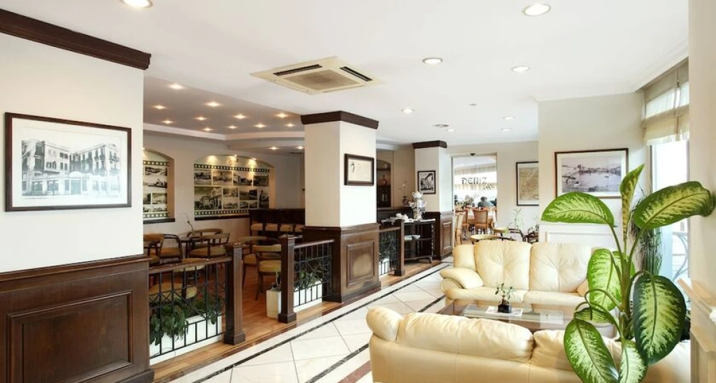İzmir Palas Hotel