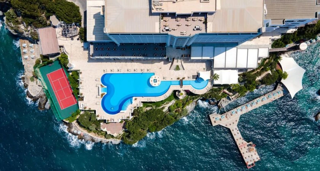 Korumar Hotel De Luxe