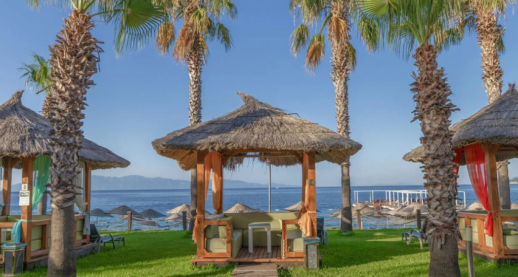Latanya Park Resort Hotel