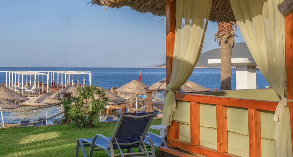Latanya Park Resort Hotel