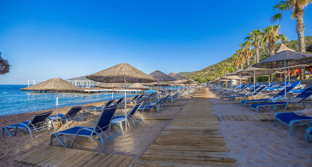 Latanya Park Resort Hotel