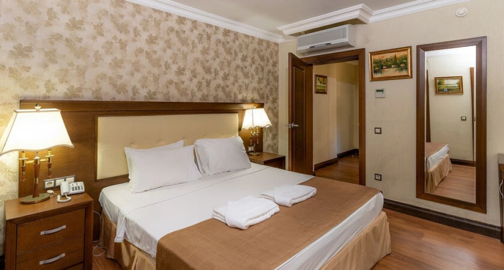Latanya Park Resort Hotel