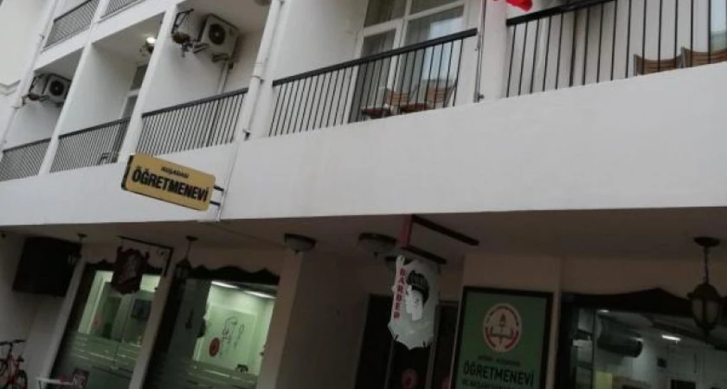 Öğretmen Evi Kuşadası
