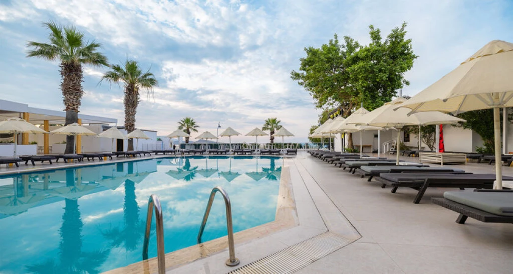 Petunya Beach Resort Hotel
