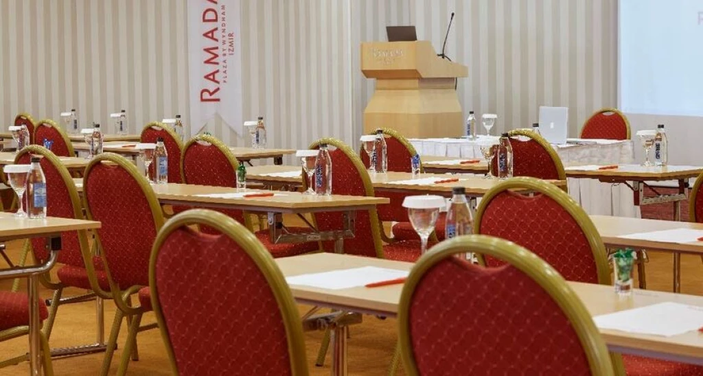 Ramada Plaza By Wyndham İzmir
