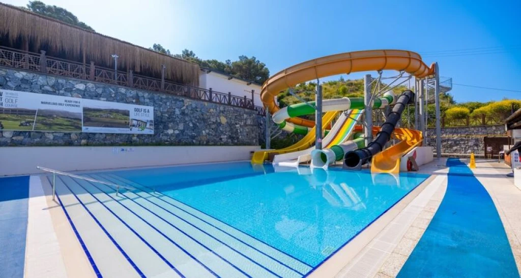 Ramada Resort By Wyndam Kuşadası& Golf