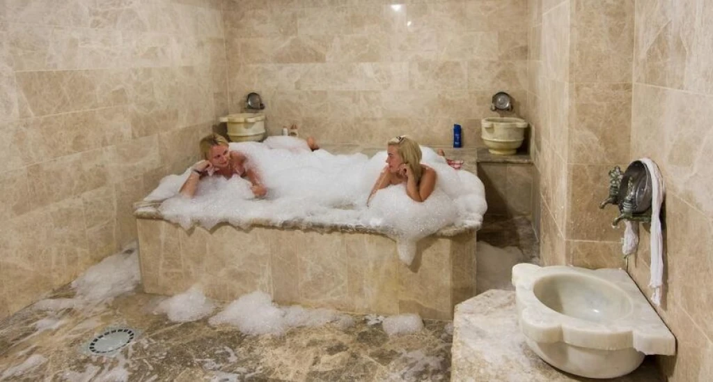 Romance Beach Hotel