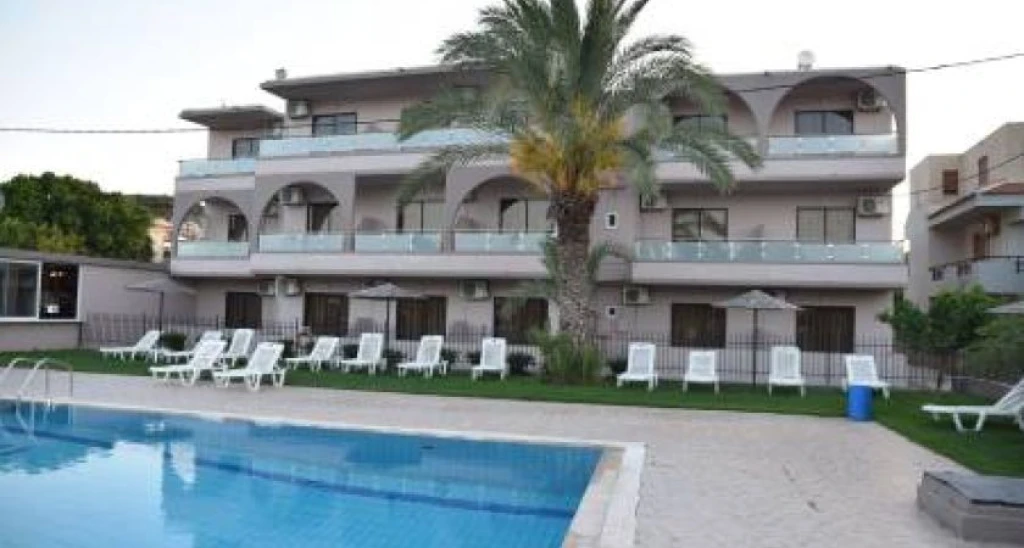 Rose Hotel
