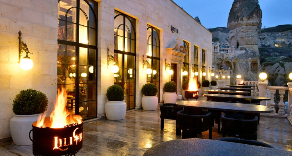Sacred Mansion Hotel