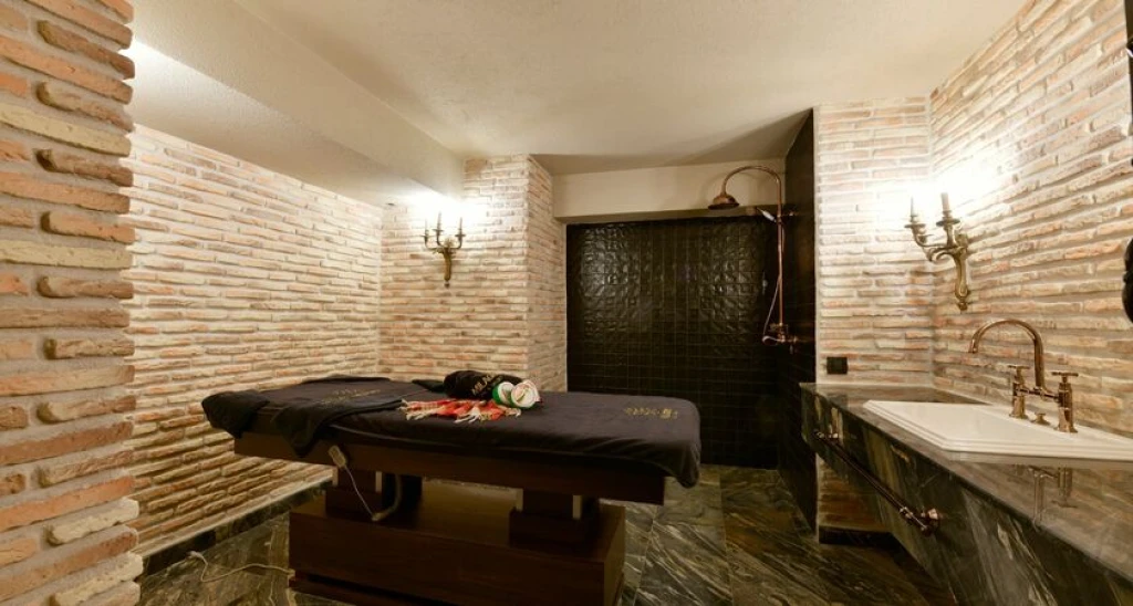Sacred Mansion Hotel