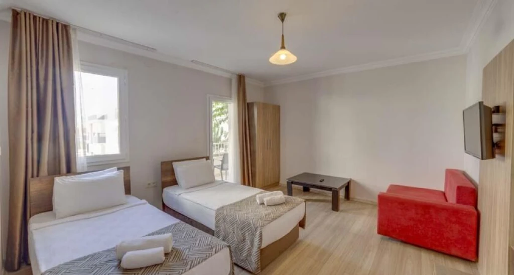 Smart Holiday Hotel