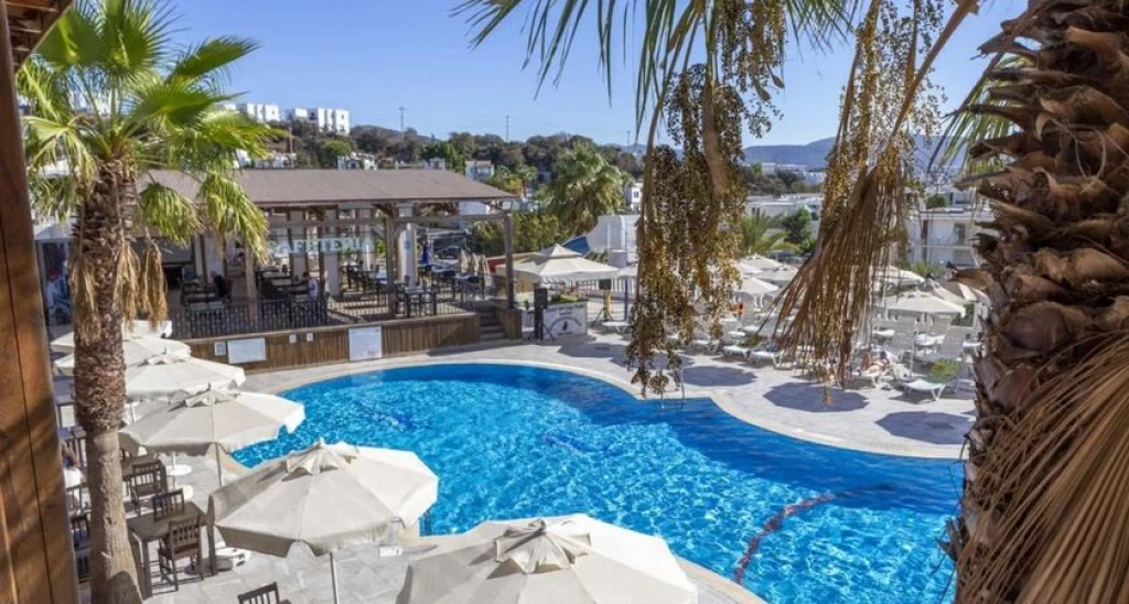 Smart Holiday Hotel