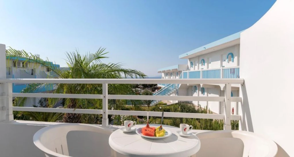 Summer View Hotel