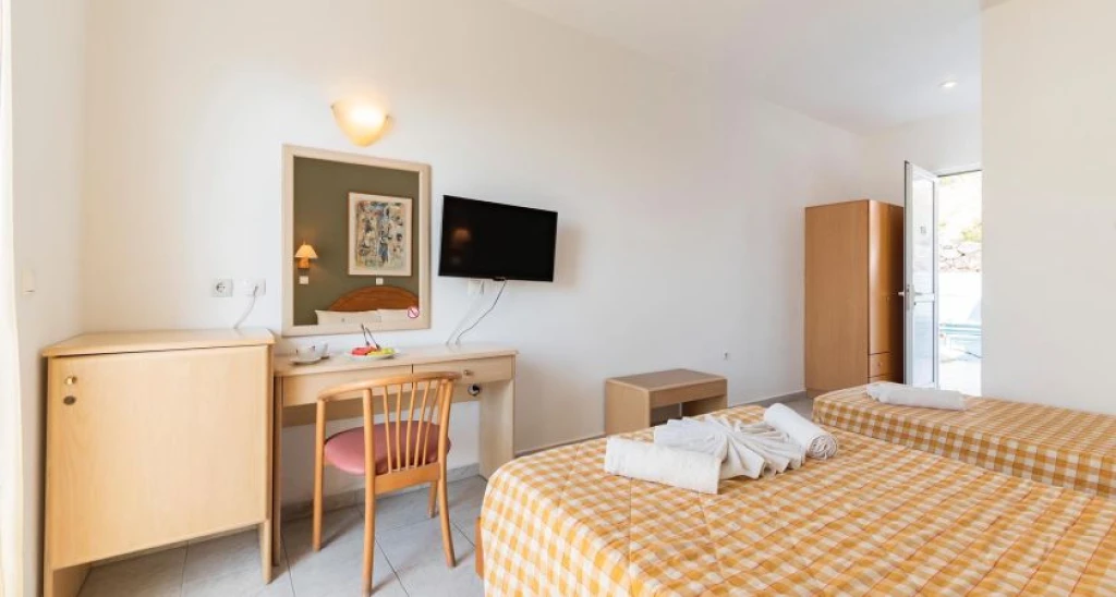 Summer View Hotel