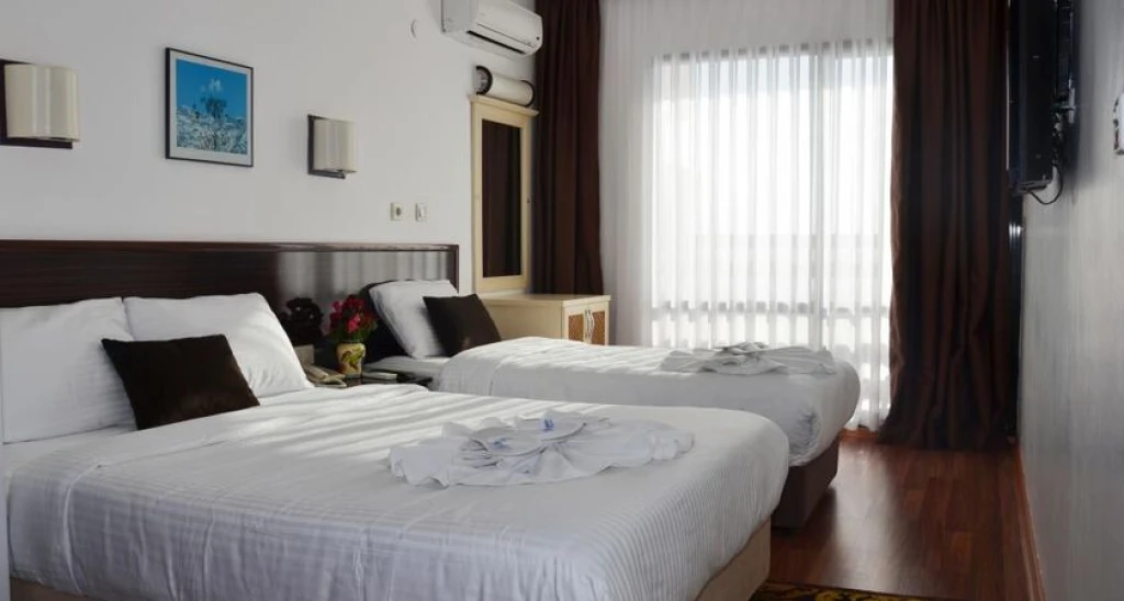 Sunday Beach Hotel